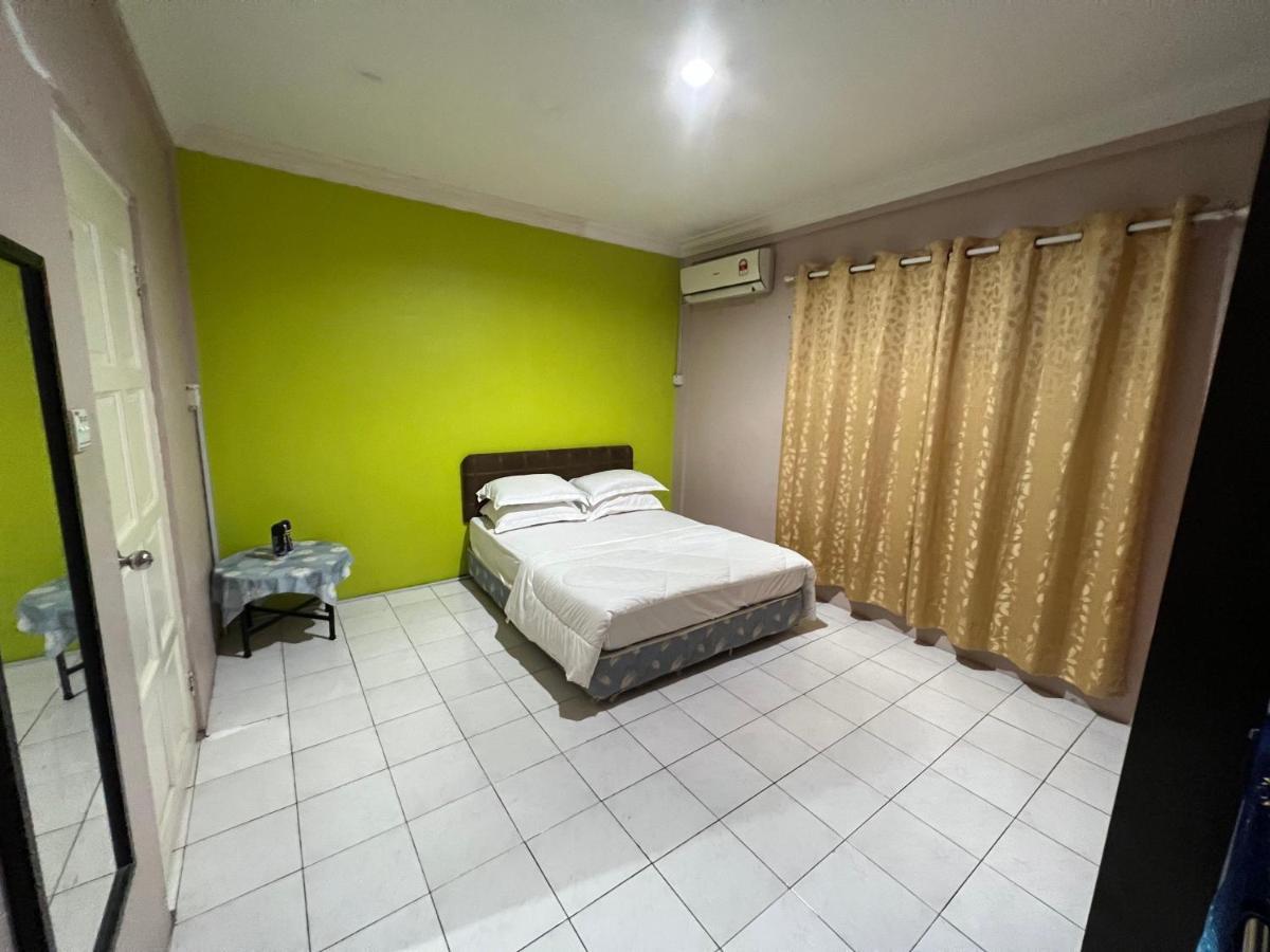 Hanif Homestay Kuching Eksteriør bilde