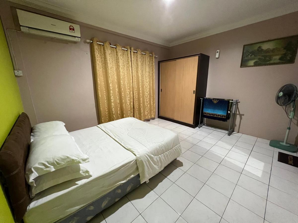 Hanif Homestay Kuching Eksteriør bilde