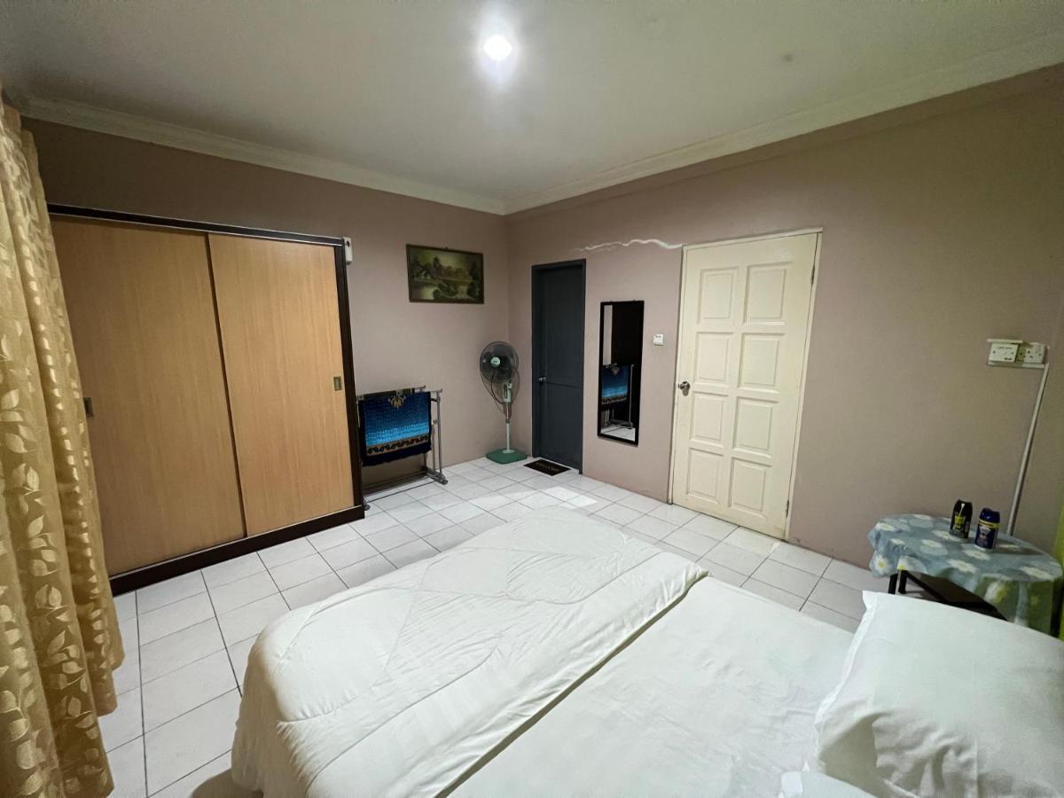 Hanif Homestay Kuching Eksteriør bilde