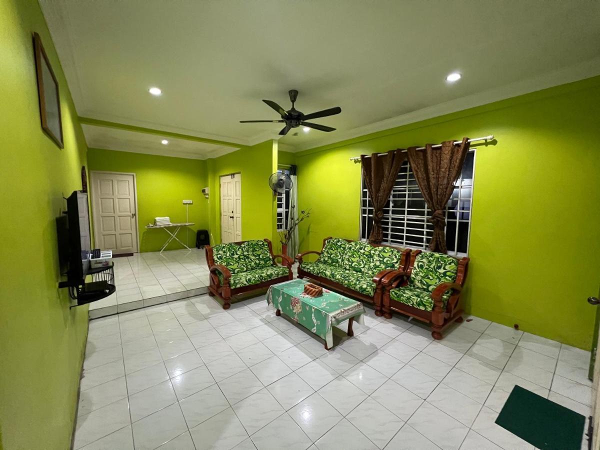 Hanif Homestay Kuching Eksteriør bilde